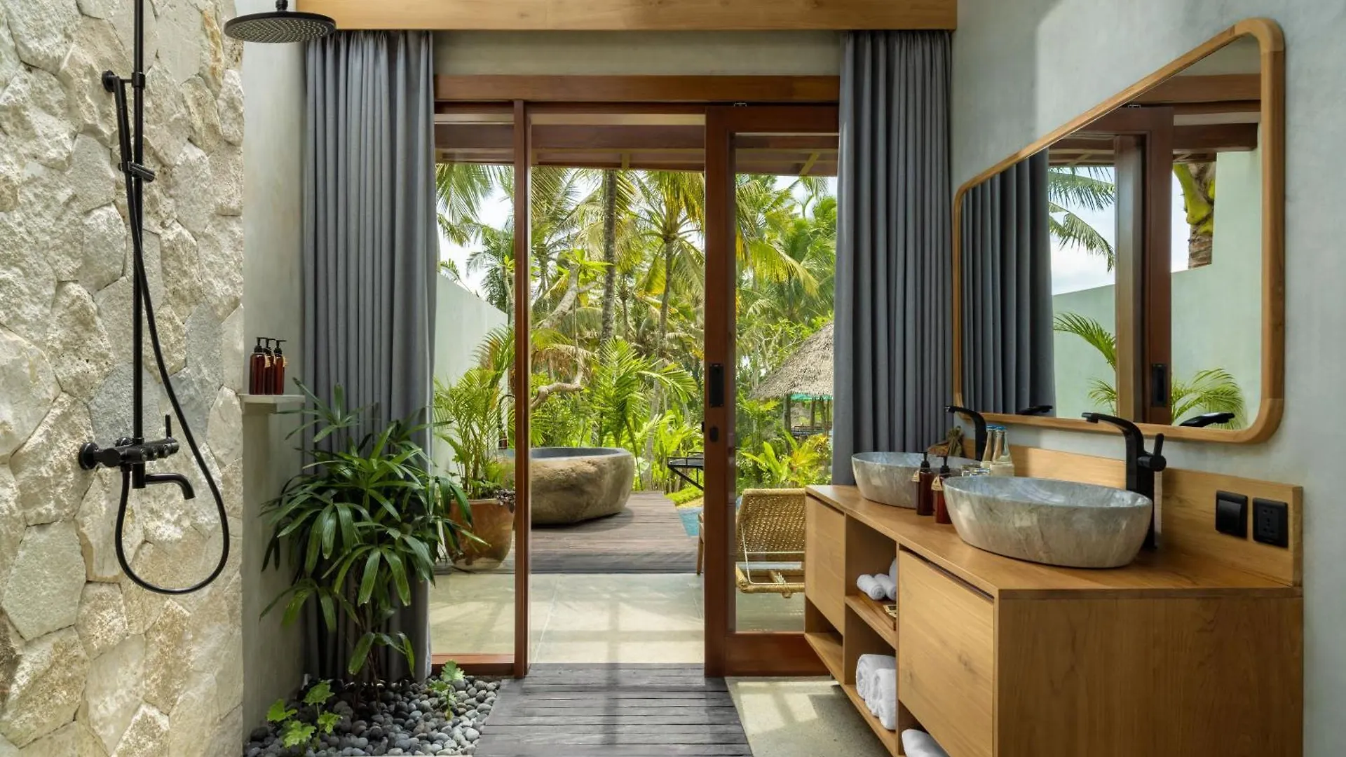 Inara Alas Harum Payangan Hotel